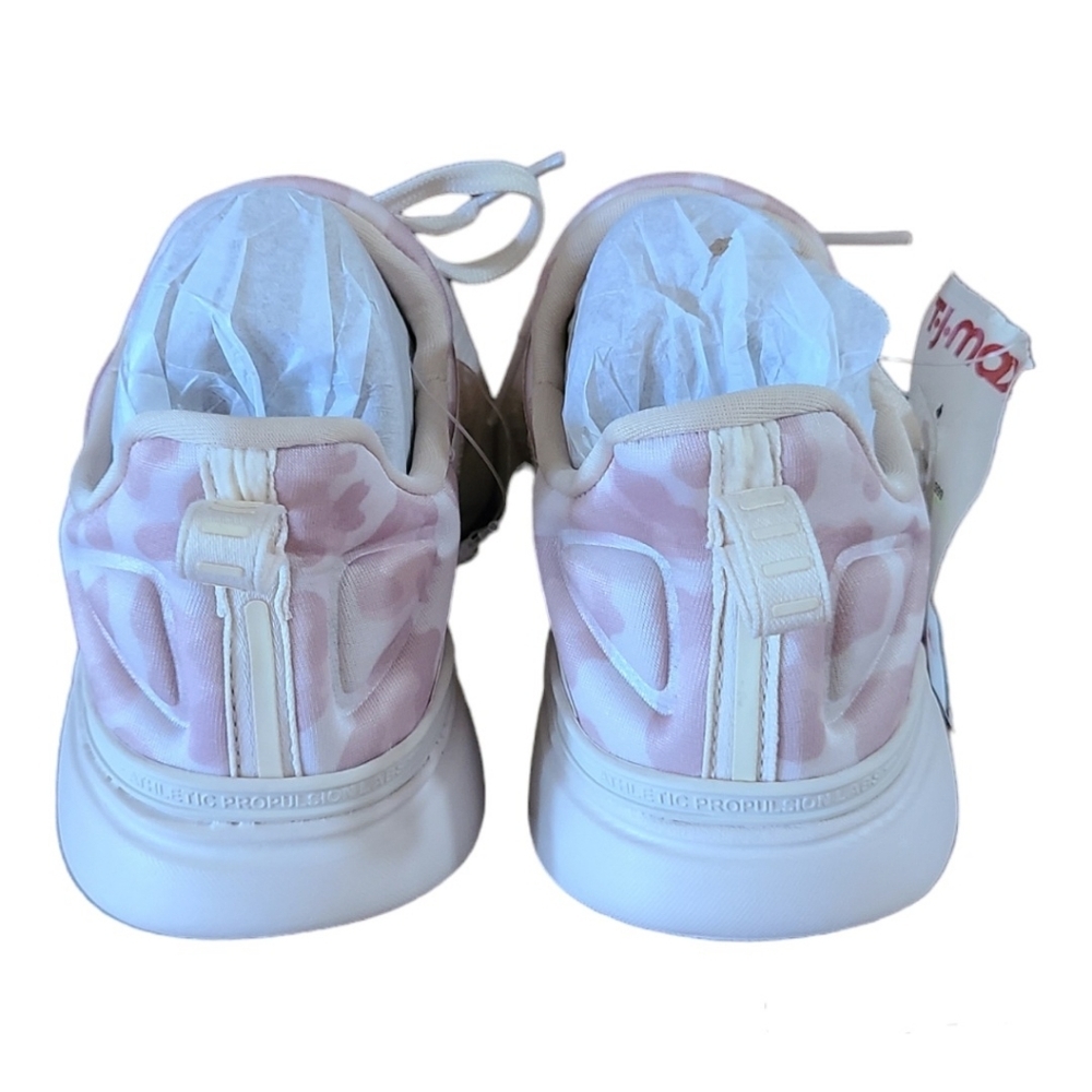 APL TechLoom Tracer Sneakers Beach Almond Size 6 Lightweight - Picture 6 of 16